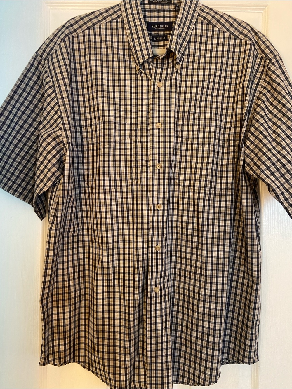 Van Heusen Navy and White Plaid Short Sleeve Button-Down Shirt
